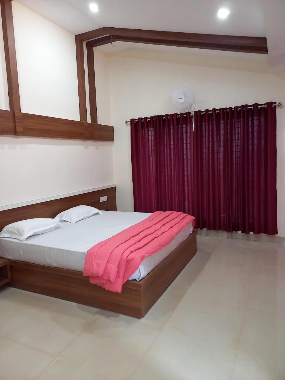 Whiteflower Mountain Resort Perintalmanna Luaran gambar